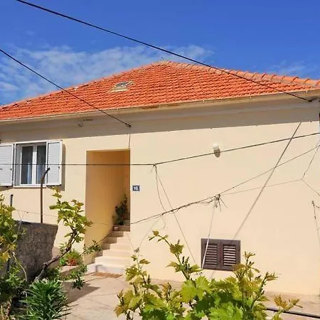 In With Sea View, Terrace, Air Conditioning, Wi-fi Apartment