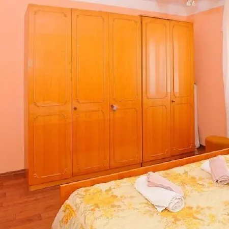 In With Sea View, Terrace, Air Conditioning, Wi-fi Apartment *