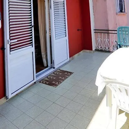 Apartment In With Sea View, Terrace, Air Conditioning, Wi-fi *