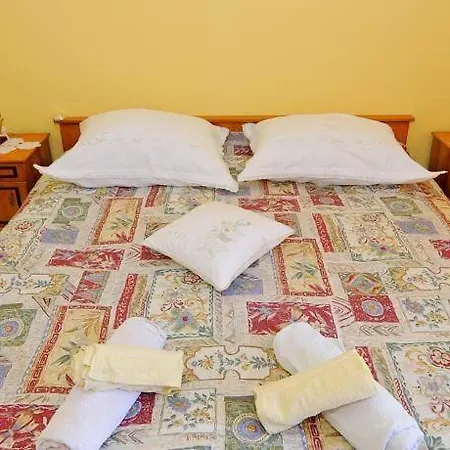 Apartment In With Sea View, Terrace, Air Conditioning, Wi-fi