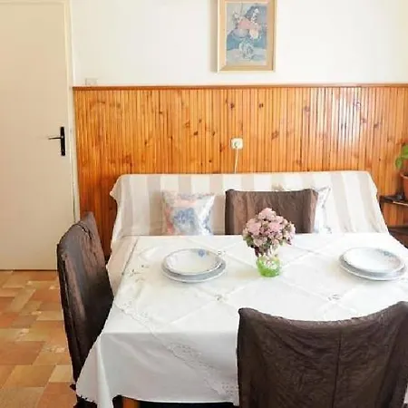 In With Sea View, Terrace, Air Conditioning, Wi-fi