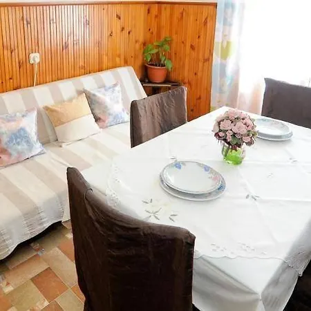 In With Sea View, Terrace, Air Conditioning, Wi-fi Apartment